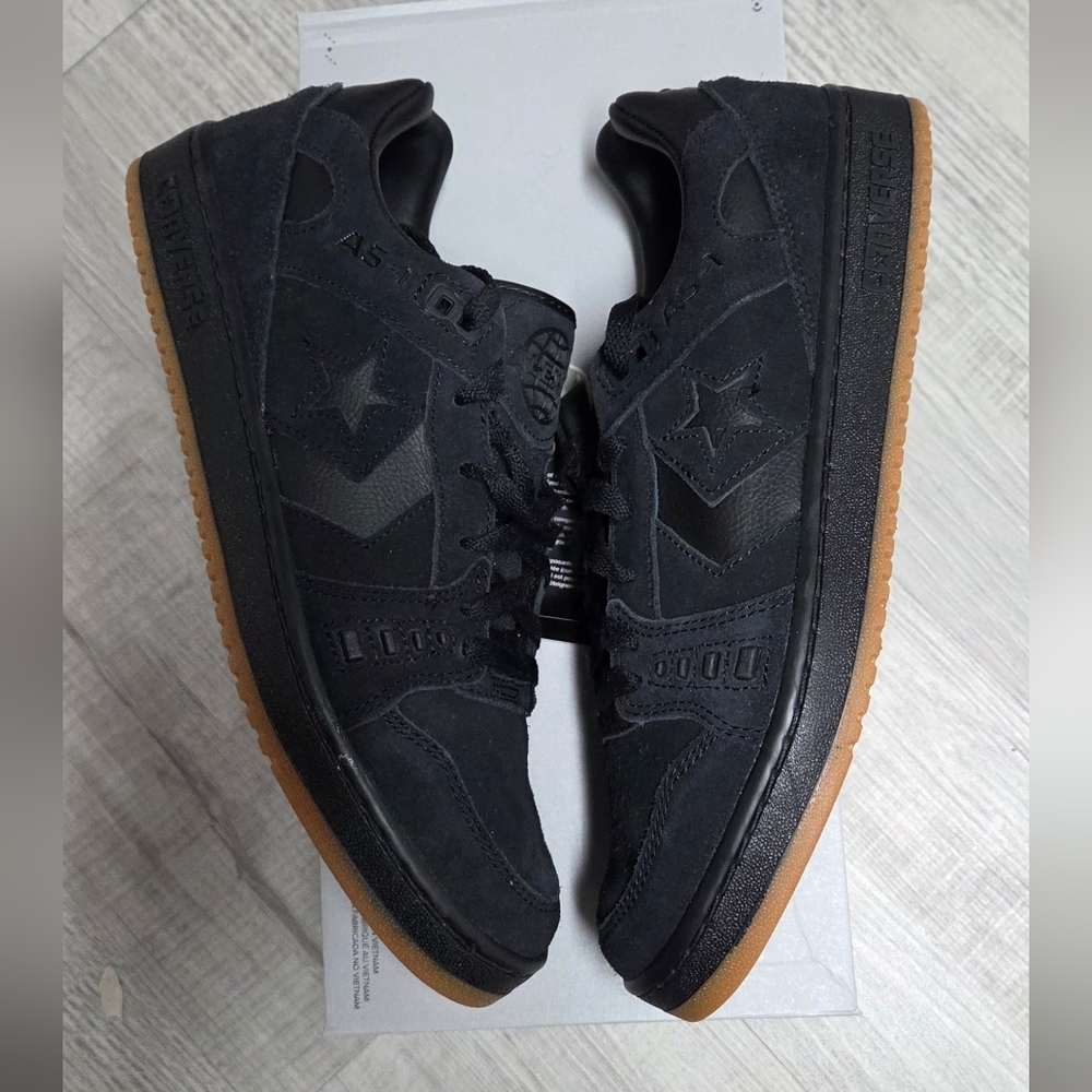 Converse Black Gum